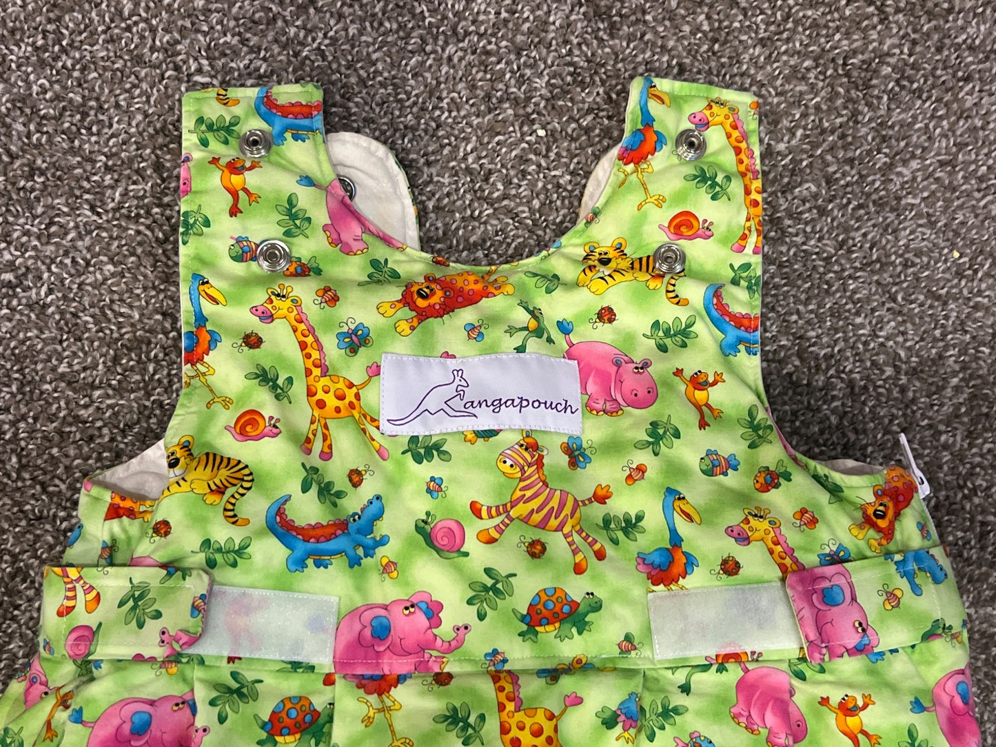Kangapouch Down Sleep Sack, Green Animal Print, 36" length, size Small Tall, VGUC, Current MSRP ~$243. Made in Canada., 12-18 Months (Large)