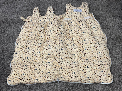 Kangapouch Down Sleep Sack, Lady bug, bees, dragonflies and butterfly print, 36” length, size Small Tall, VGUC, Current MSRP ~$243. Made in Canada, 12-18 Months (Large)