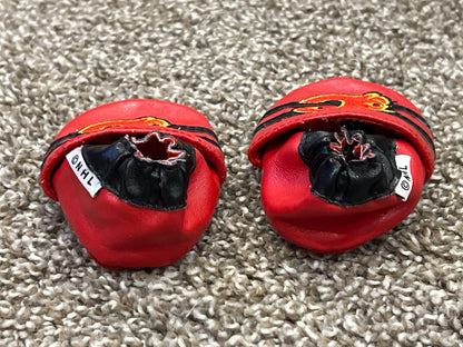 NHL, Calgary Flames, infant crib shoes, slippers like Robeez, equivalent to size 0-6mos, Red with Flaming "C" and black stripes, EUC, Shoes 0 (Baby: 0-12 mth)