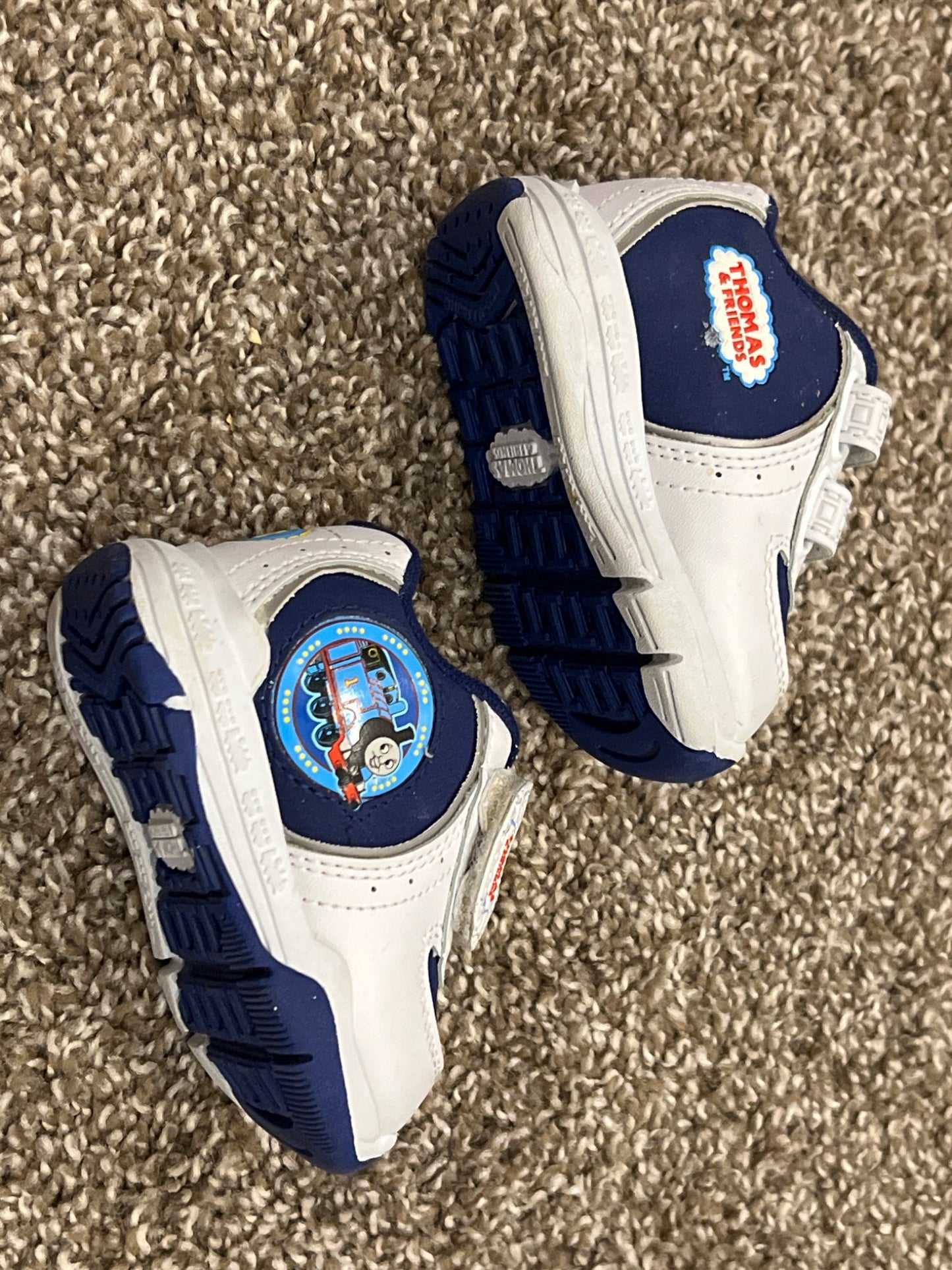 Thomas and Friends, Velcro running shoes, sneakers, size 2, VGUC (Thomas the Train, Thomas the Tank Engine) , Shoes 2 (Baby: 0-12 mth)