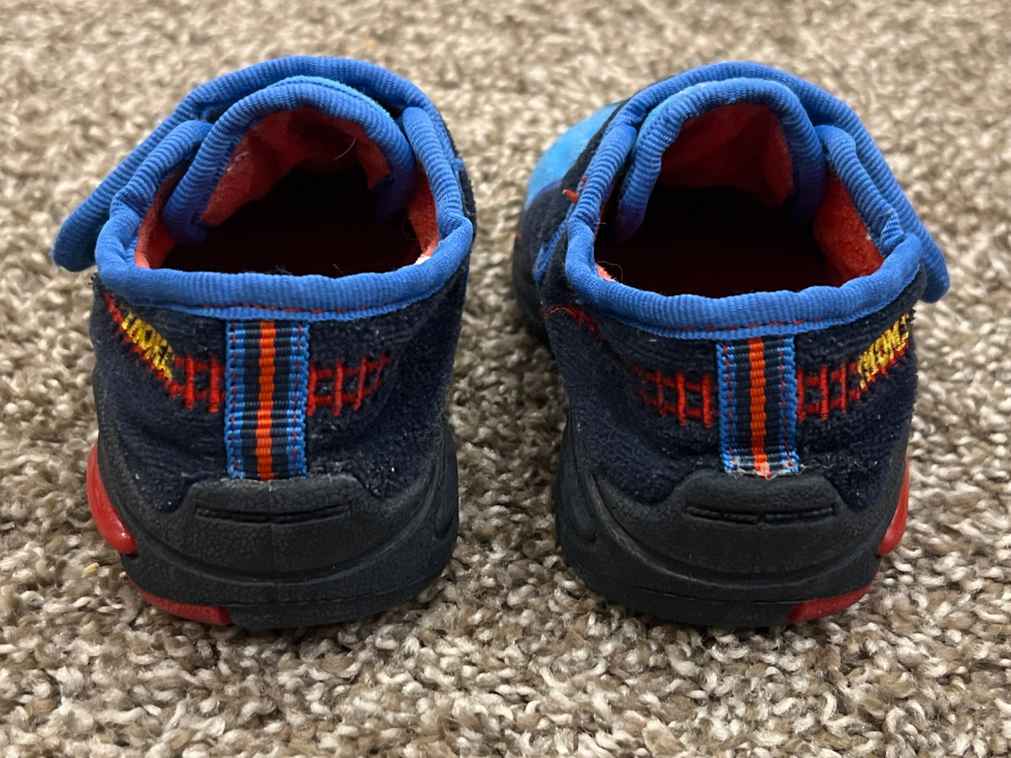 Thomas the Train Slippers, size 8, VGUC, Shoes 8 (Toddler:2-4yr)