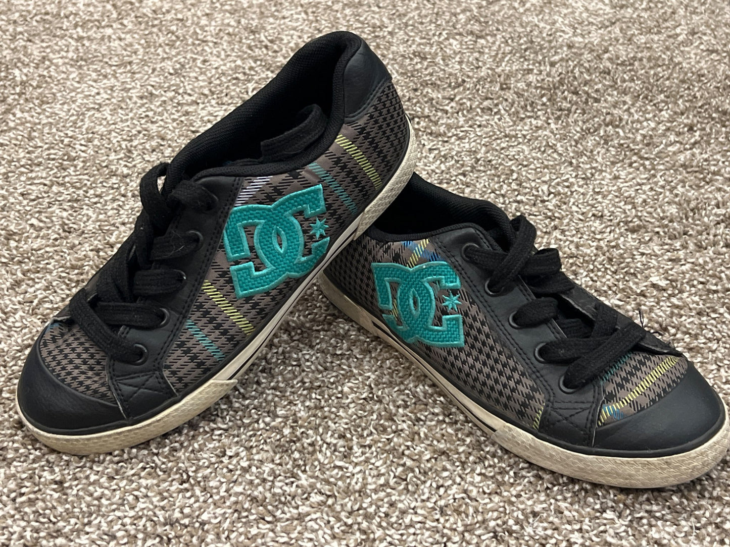 DC Skate shoes, size 7.5 big boys VGUC, Shoes 7 (Big Kids:8–12yr)