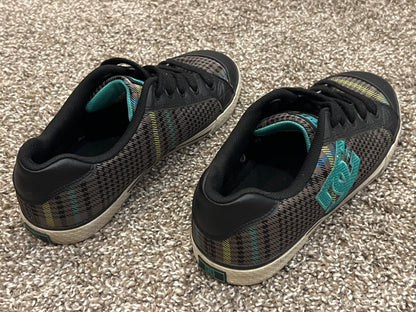 DC Skate shoes, size 7.5 big boys VGUC, Shoes 7 (Big Kids:8–12yr)