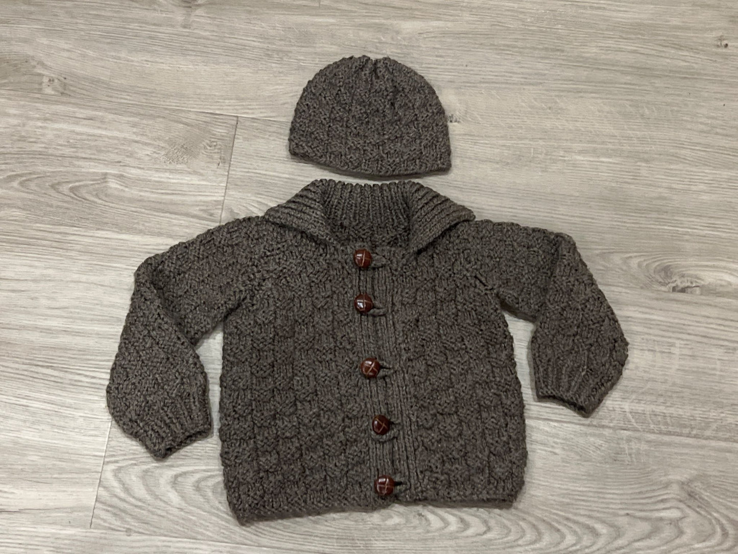 Brown handmade knit sweater set, includes button-up sweater and beanie toque hat, VGUC, Kids 2T