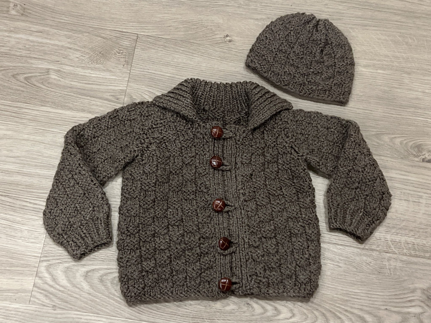 Brown handmade knit sweater set, includes button-up sweater and beanie toque hat, VGUC, Kids 2T