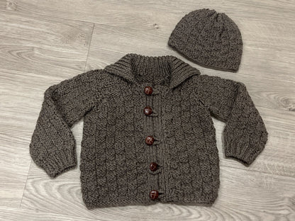 Brown handmade knit sweater set, includes button-up sweater and beanie toque hat, VGUC, Kids 2T