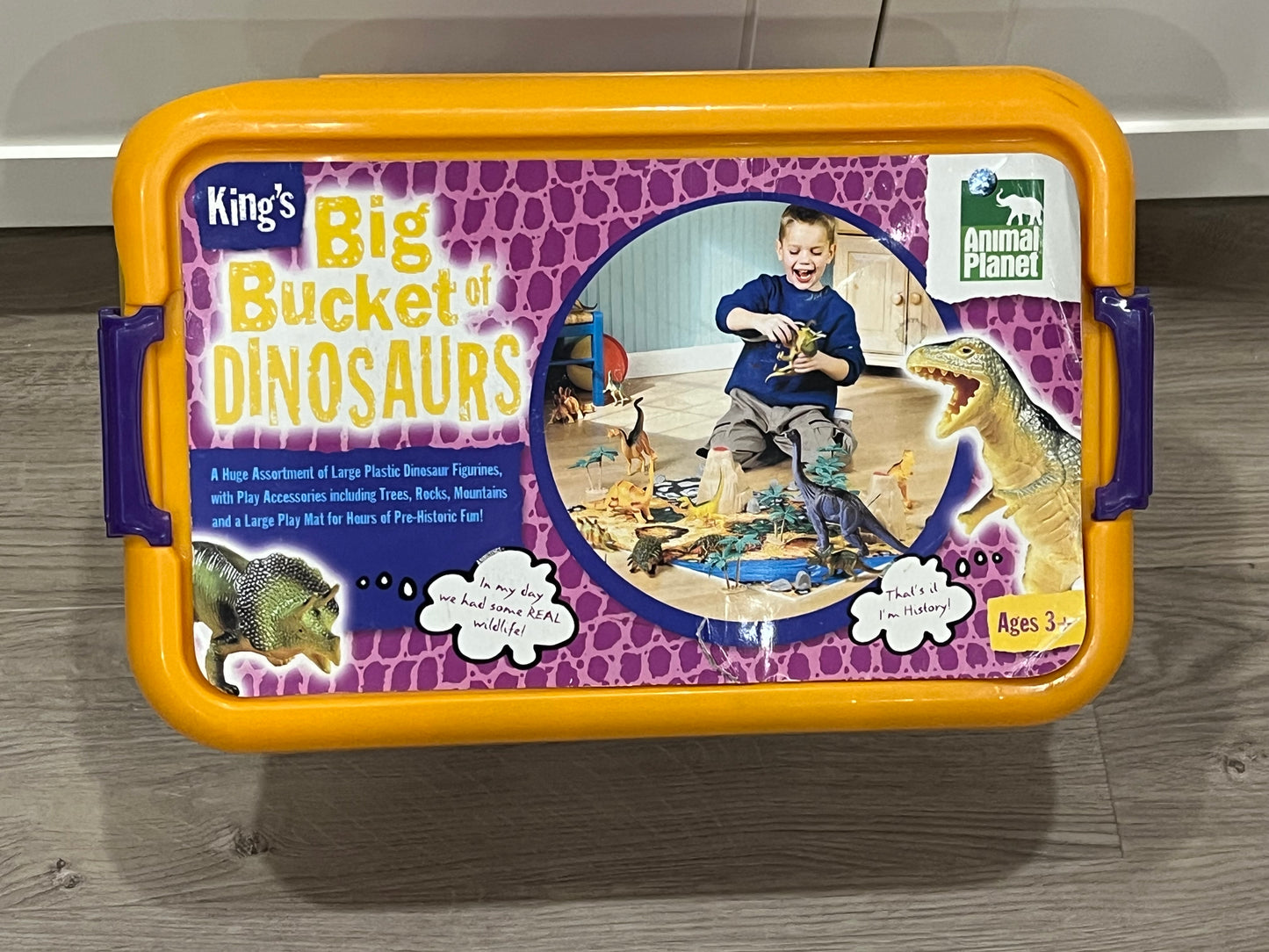 Big Bucket of Dinosaurs Animal Planet, VGUC, MSRP $40 - $69 CAD