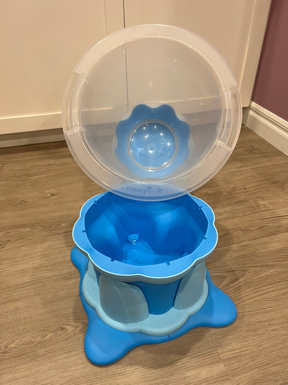 Tummy Tub, Baby Bath with Tulip Stand, VGUC, MRSP $130