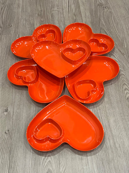 Red Plastic Heart Plates with inner heart section, set of 6, VGUC