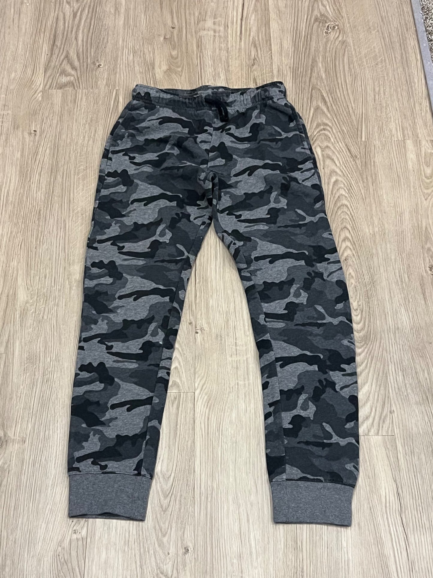 Bundle of 2 Boys Joggers, size 10-12, VGUC, Kids 10