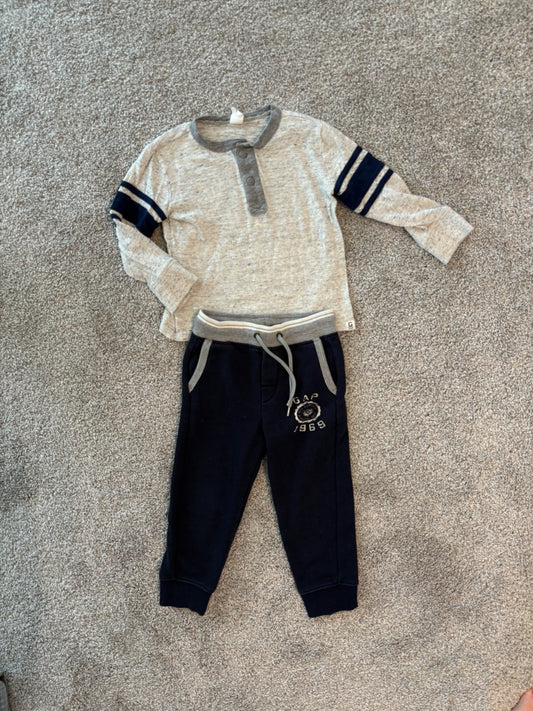 3T Baby Gap comfy sweat pant outfit - MSRP was $55+, Kids 3T