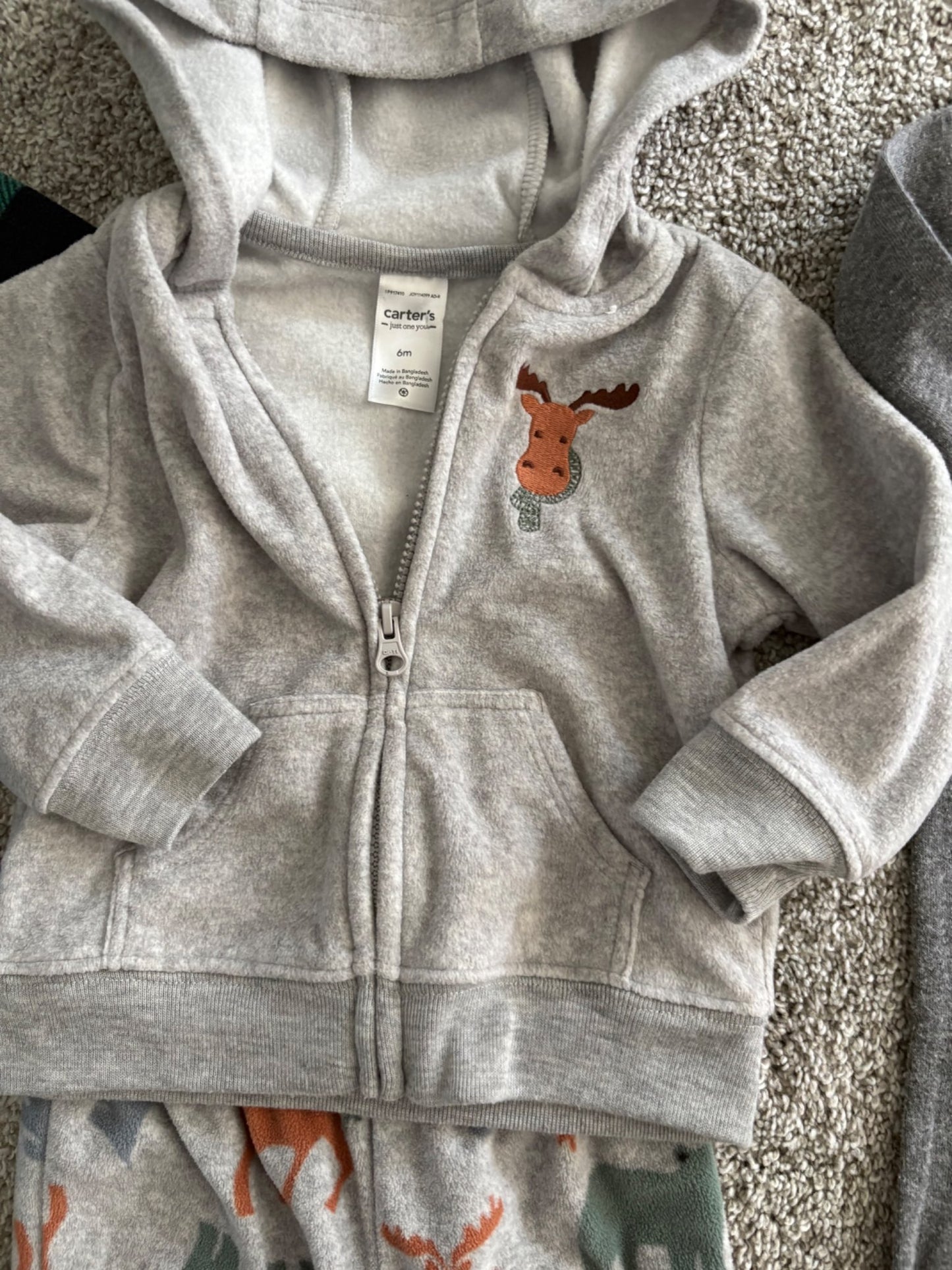 24 Month Boy fall/winter cozy clothing bundle - includes NWT camo jacket from the Bay , Kids 24 Month (18-24M)