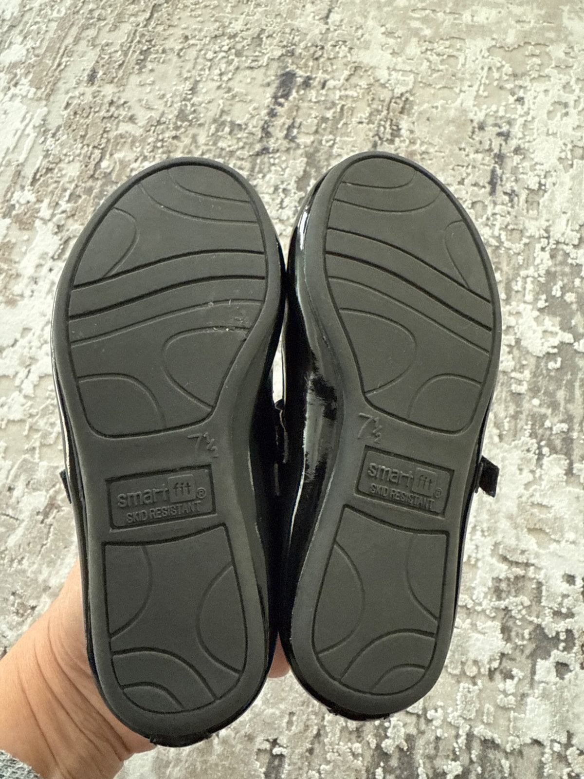Smart fit size7.5 black flats, Shoes 7.5 (Toddler:2-4yr)