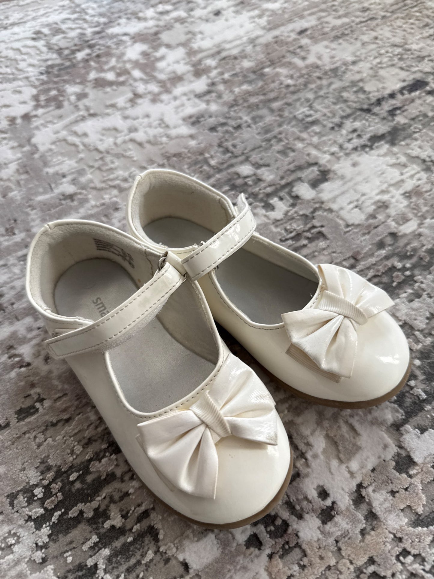 Smart fit size 9.5 white dressy shoes , Shoes 9.5 (Toddler:2-4yr)