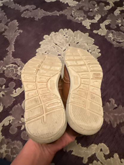 Johnston & Murphy size 13 tan dress shoes, Shoes 13 (Kids:4-8yr)
