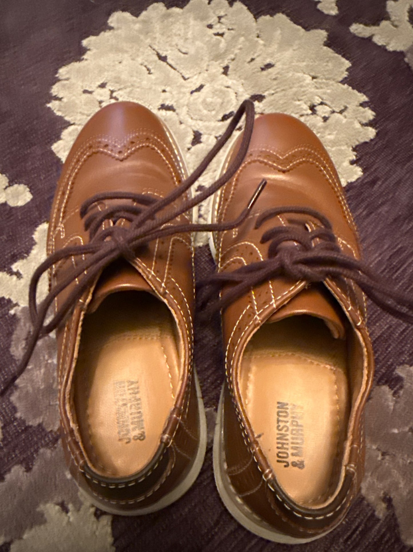 Johnston & Murphy size 13 tan dress shoes, Shoes 13 (Kids:4-8yr)