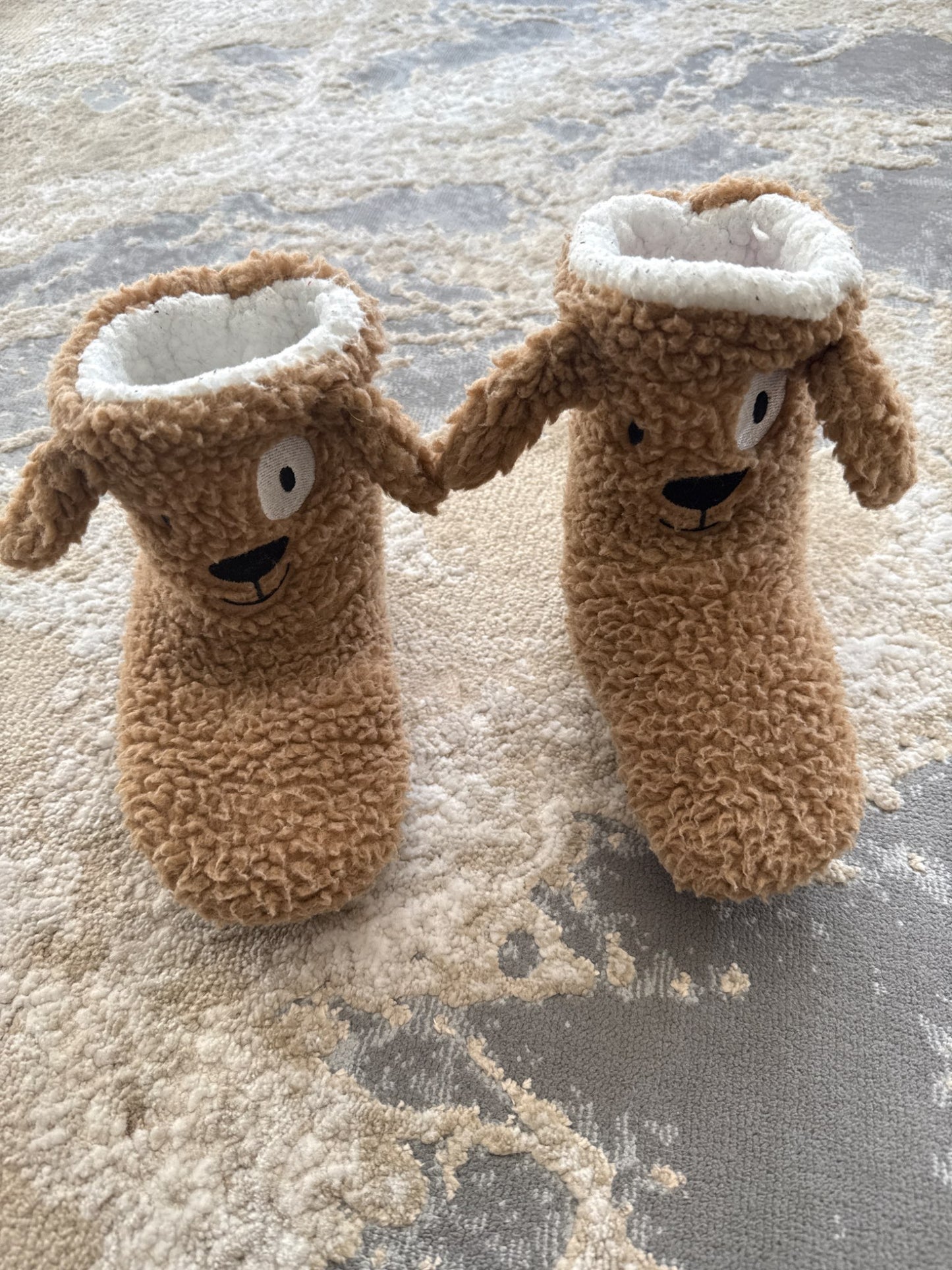 Dog slippers size 12-13, Shoes 13 (Kids:4-8yr)