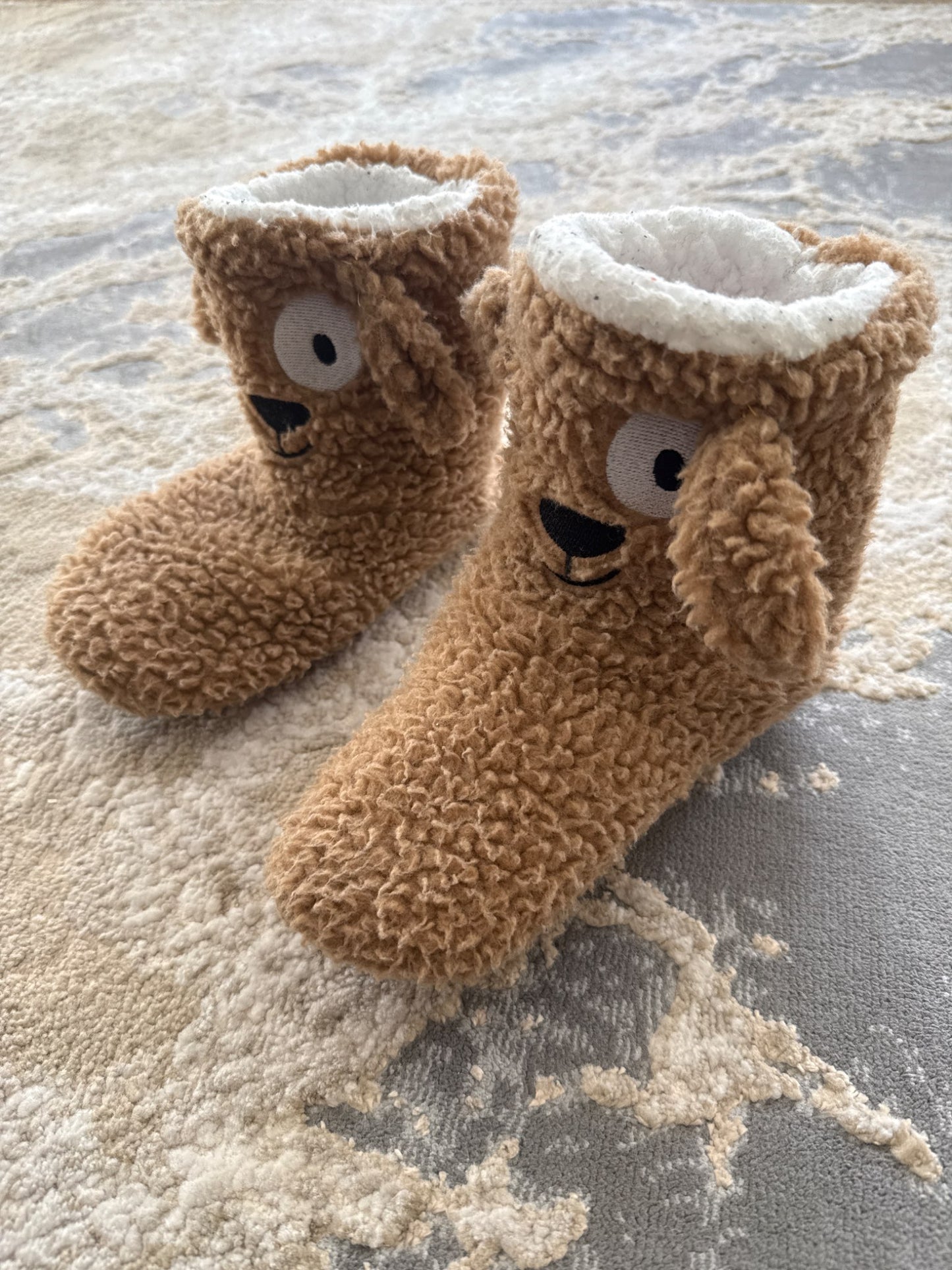Dog slippers size 12-13, Shoes 13 (Kids:4-8yr)