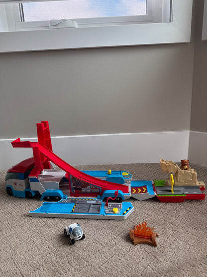 Paw Patrol launch’n haul paw patroller transforming 2 in 1 track  set