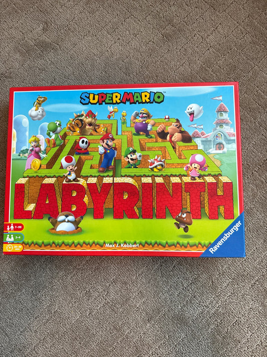 Ravensburger Super Mario Labyrinth  Age 7-99