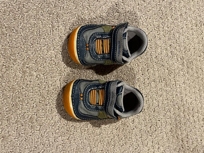 First walking shoes , Shoes 3.5 (Baby: 0-12 mth)
