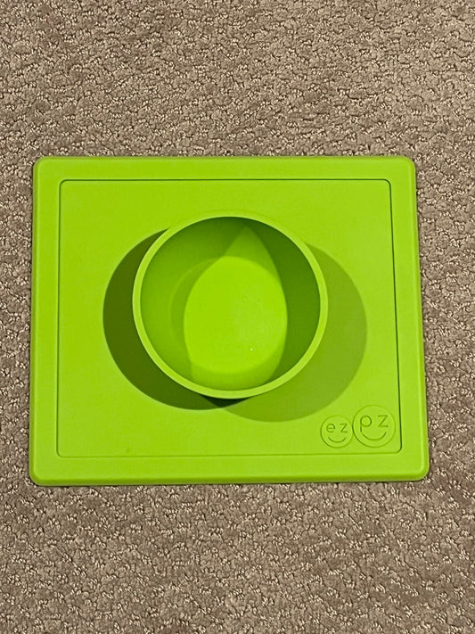 Silicon suction bowl