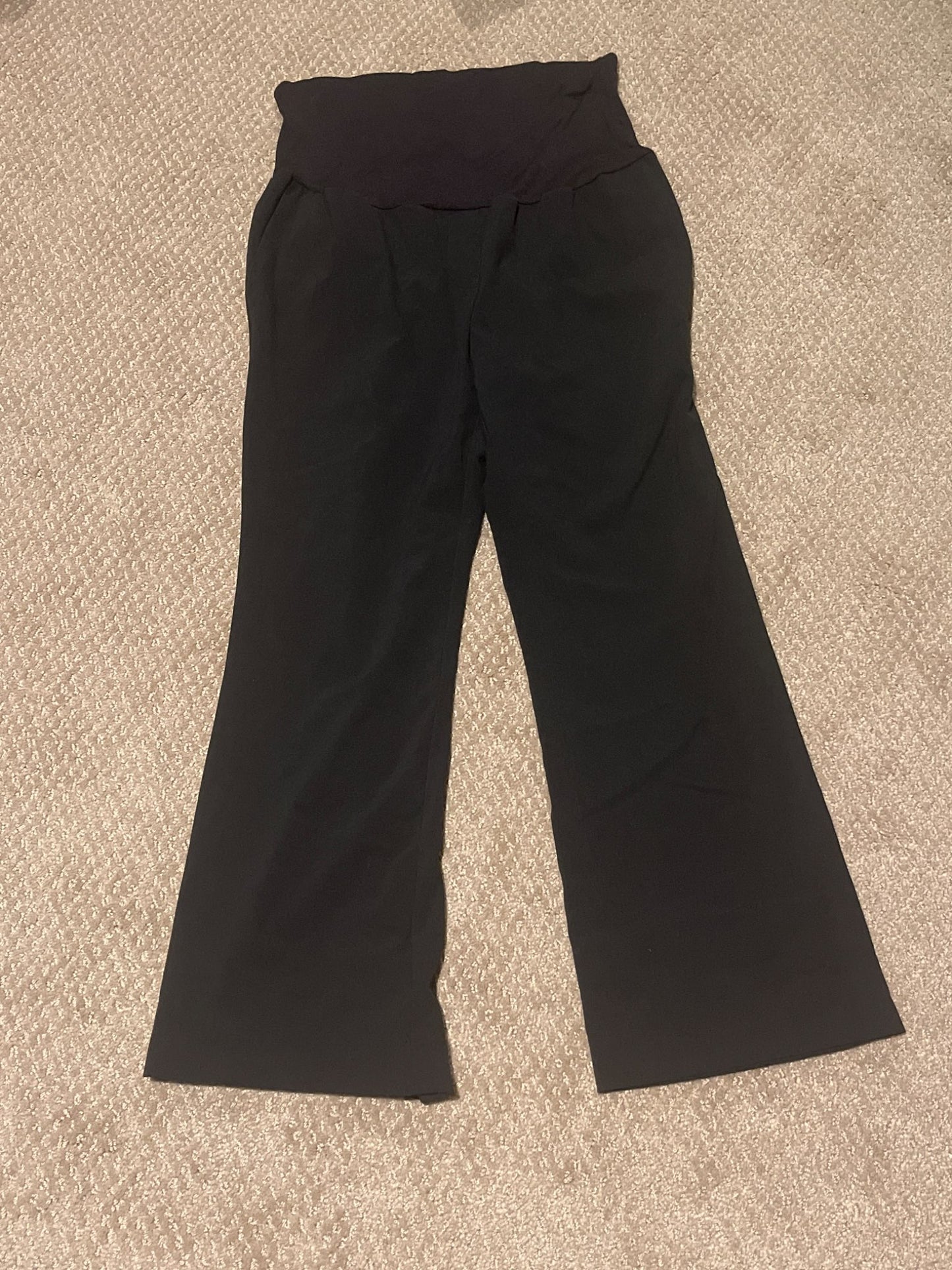 Maternity pants (2) , Maternity S (4-6)