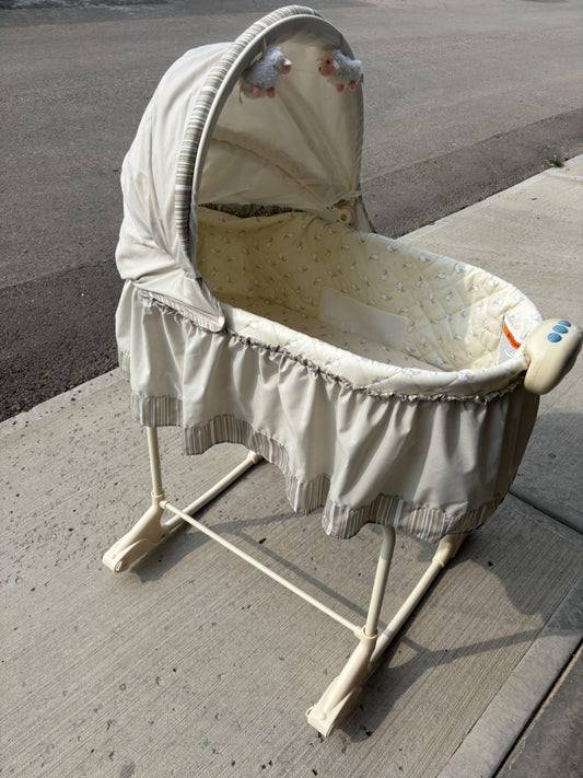 Bily bassinet