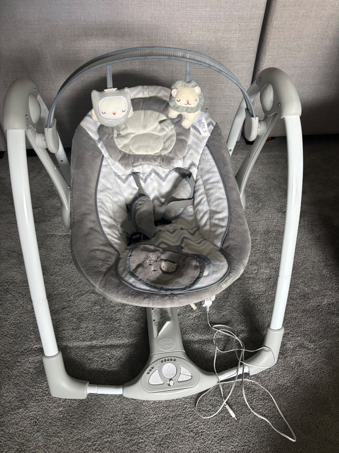 Baby swing