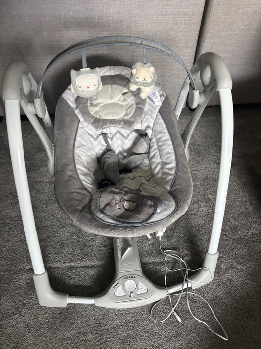 Baby swing