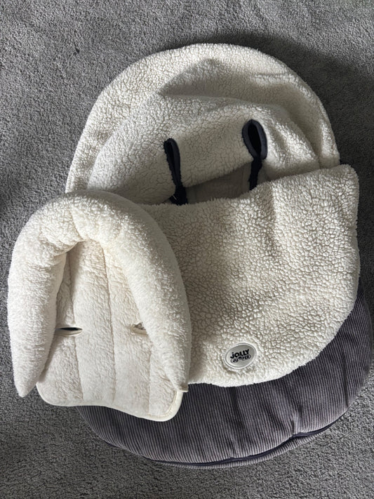Car seat bunting bag