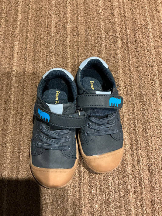 Toddler Velcro shoes, size 8, Shoes 8 (Toddler:2-4yr)