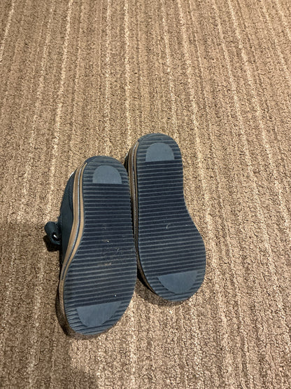 Toddler Velcro shoes, size 8, Shoes 8 (Toddler:2-4yr)