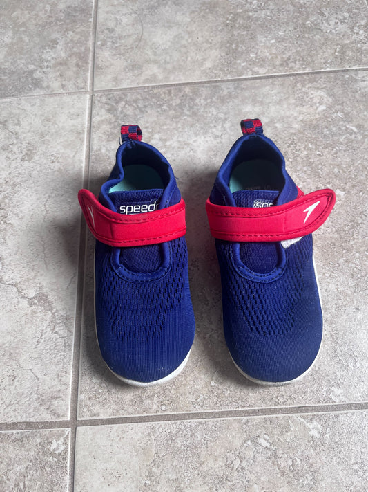 Speedo, water shoes, 9 toddler , Shoes 9 (Toddler:2-4yr)
