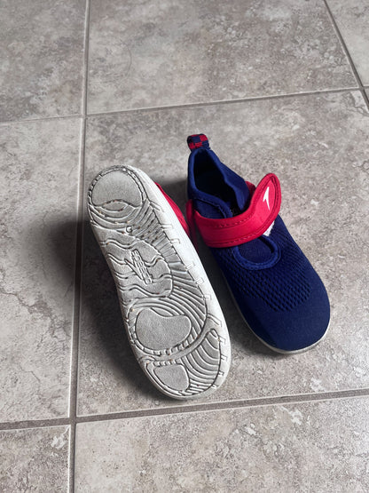 Speedo, water shoes, 9 toddler , Shoes 9 (Toddler:2-4yr)