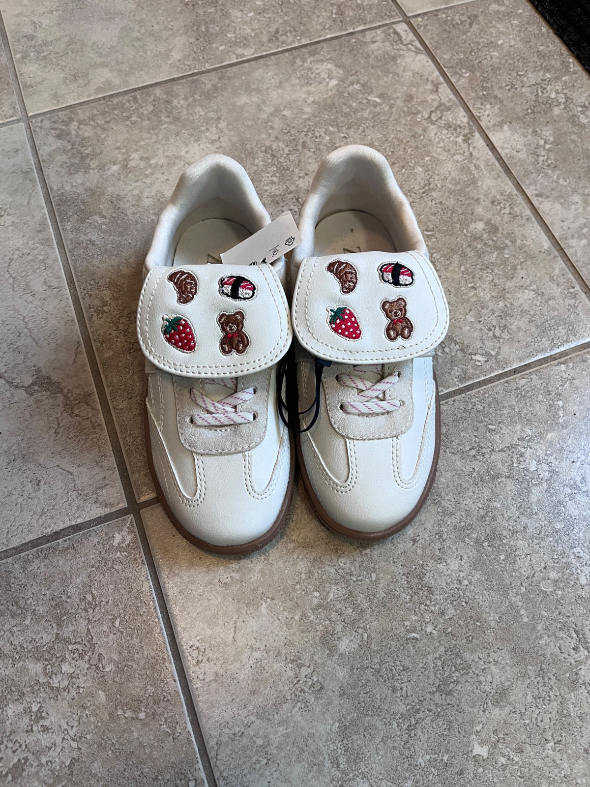 NEW Toddler sneakers, 12.5 toddler , Shoes 12.5 (Kids:4-8yr)