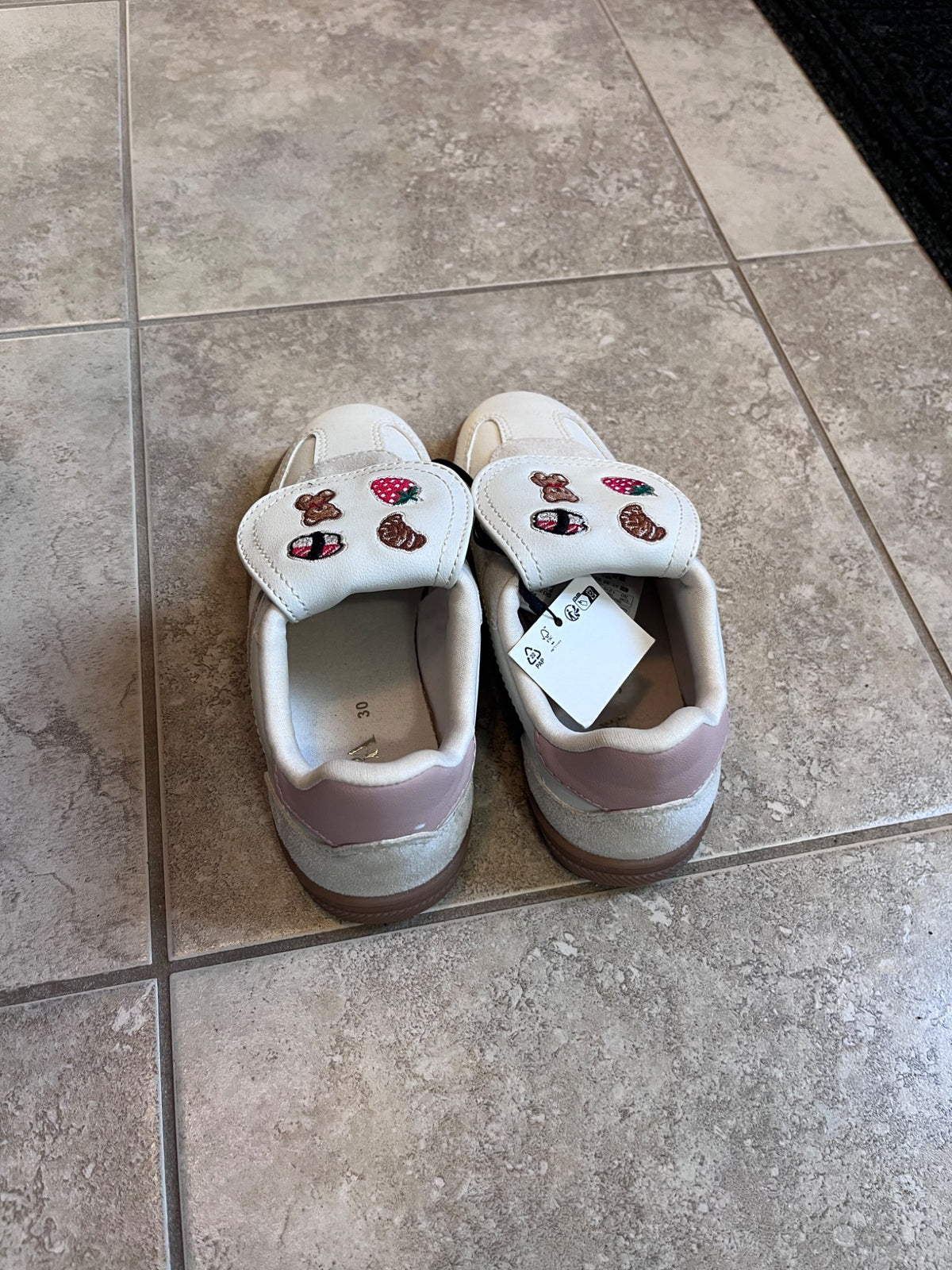 NEW Toddler sneakers, 12.5 toddler , Shoes 12.5 (Kids:4-8yr)