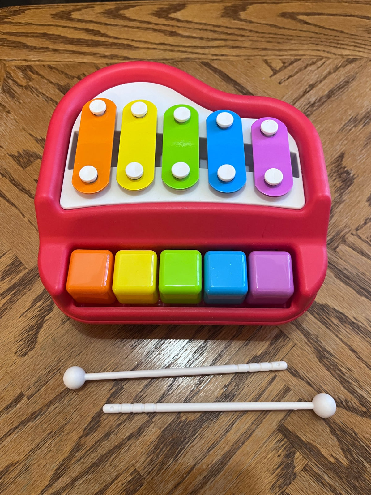2-in-1 piano and xylophone