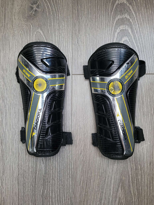 Soccer Shin Pads Size L