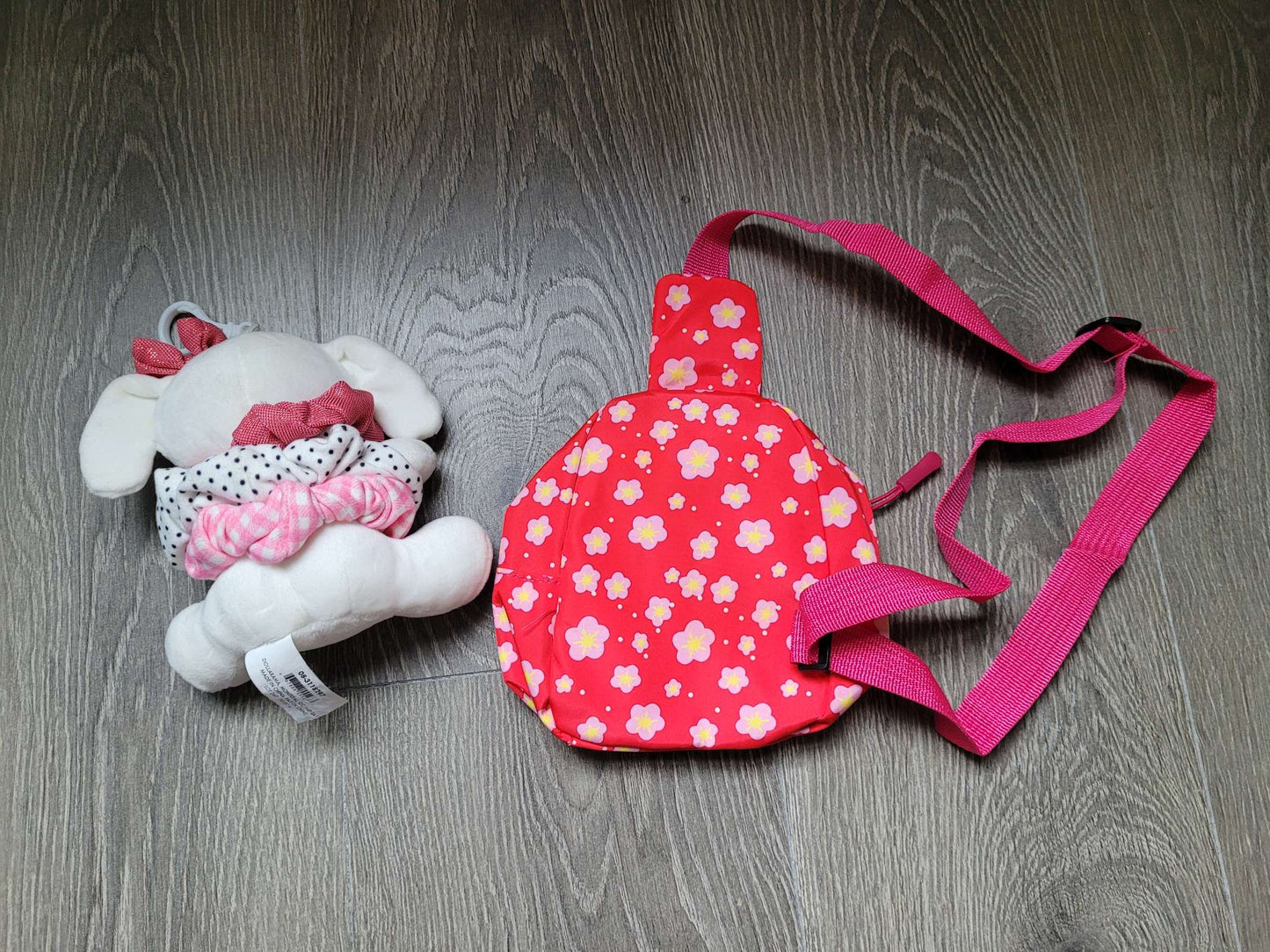Minnie Mouse Mini Sling & Plushie with Scrunchies