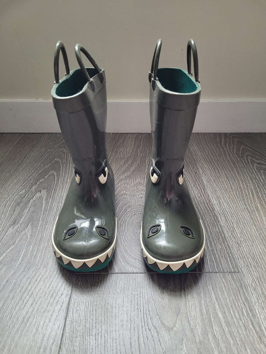 Green Dragon Rain Boots Size 11, Shoes 11 (Toddler:2-4yr)
