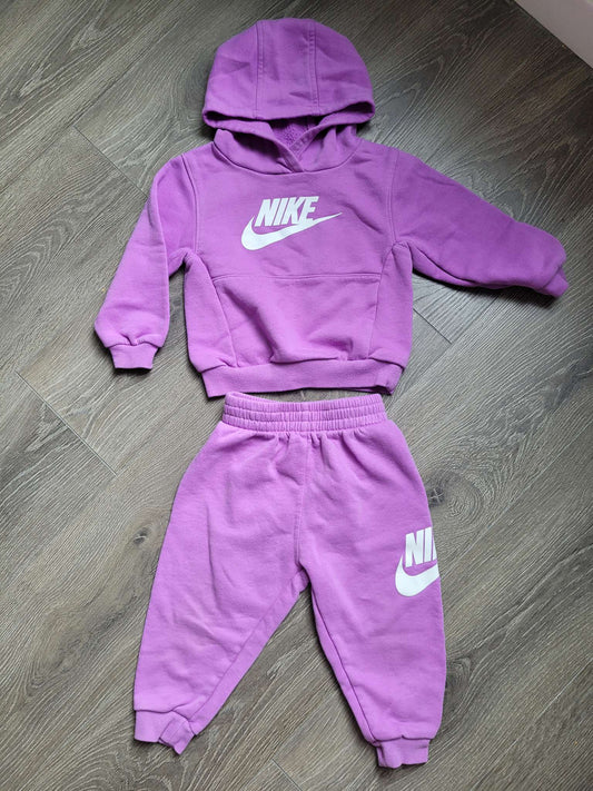 Nike Purple Sweat Suit Size 24M, Kids 24 Month (18-24M)