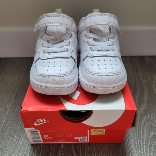 Toddler Nike White Shoes Size 6, Shoes 6 (Walkers:12-24 mth)