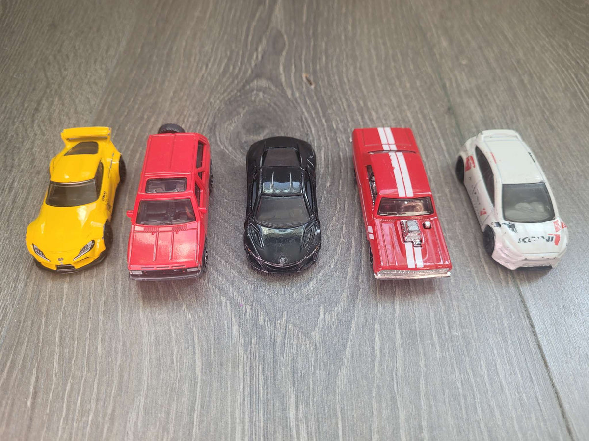 Bundle of 5 Hot Wheels Cars
