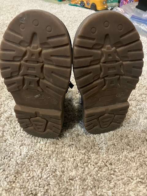 Toddler Dress shoes, Shoes 7 (Walkers:12-24 mth)