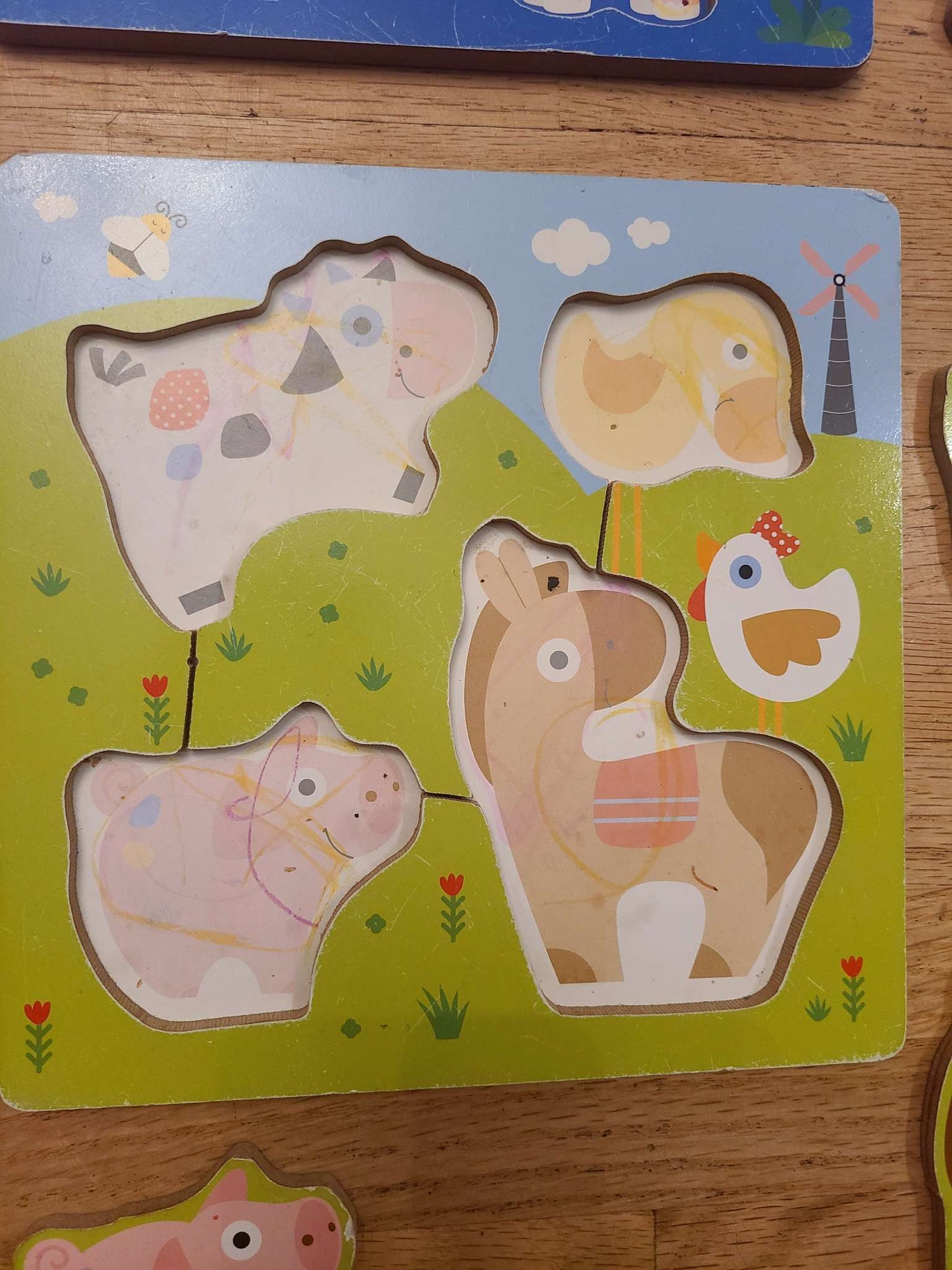 4 piece wooden puzzle.. 4 pcs