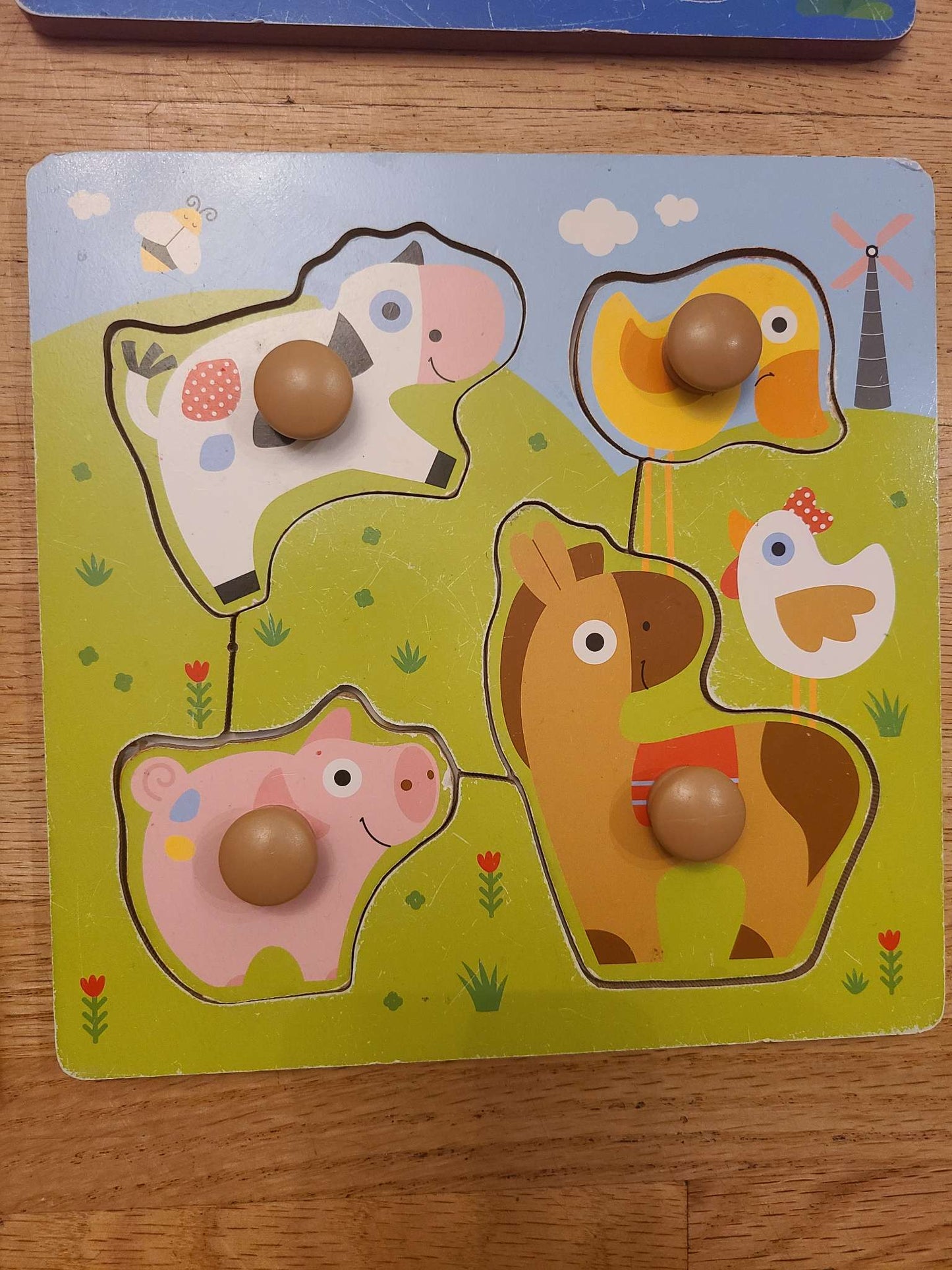 4 piece wooden puzzle.. 4 pcs