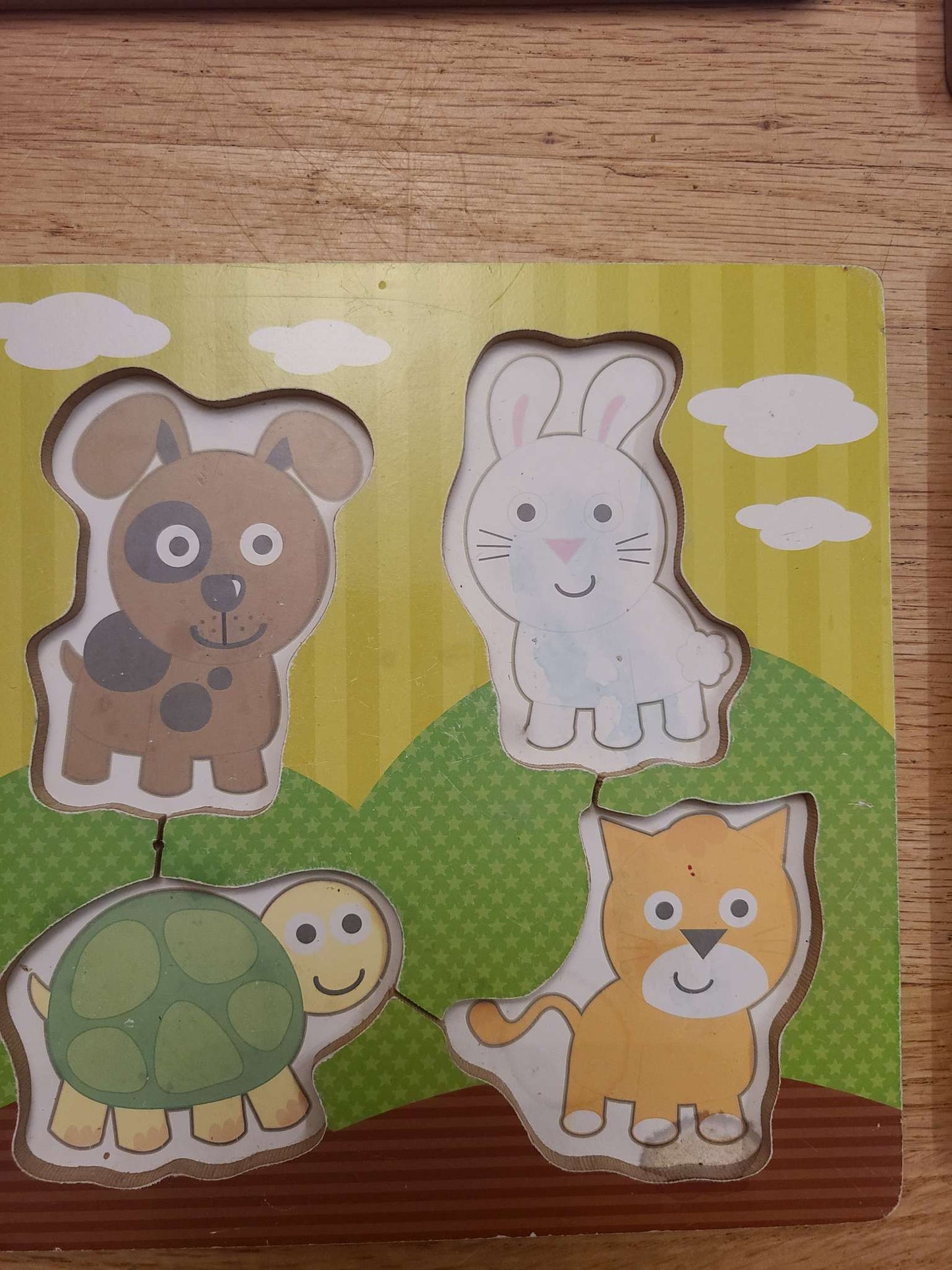 4 piece wooden puzzle.. 4 pcs