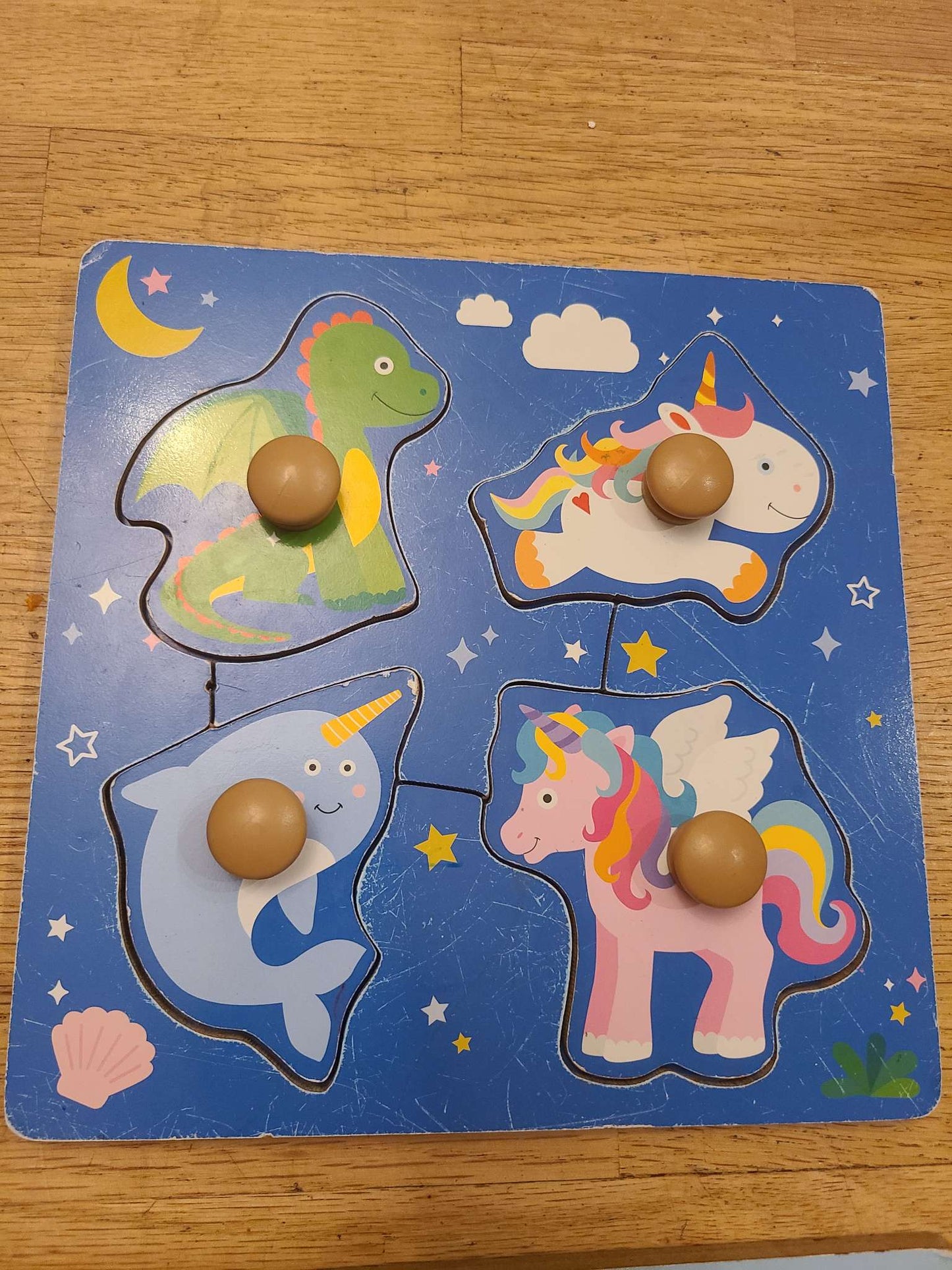 4 piece wooden puzzle.. 4 pcs