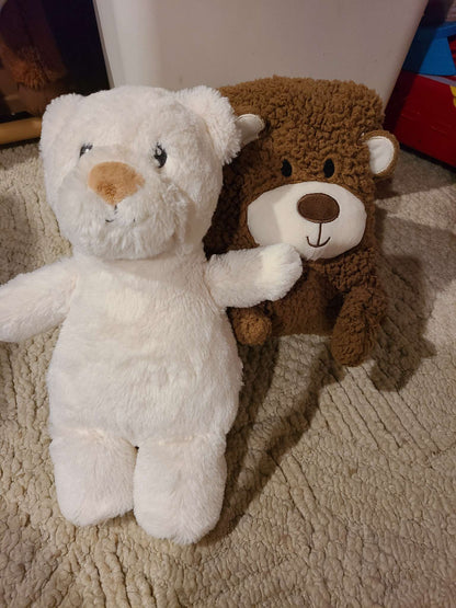 Bear blanket and bear stuffy